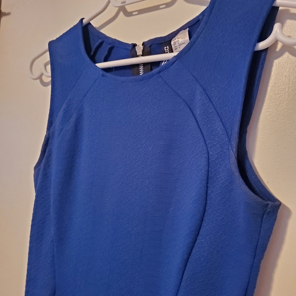 H&M Royal Blue fitted dress - Picture 4 of 5